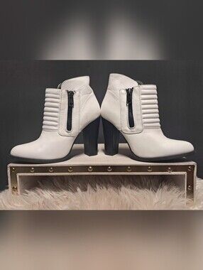 Beau & Ashe Vegan Leather Zip Up Ankle Boots Size 10